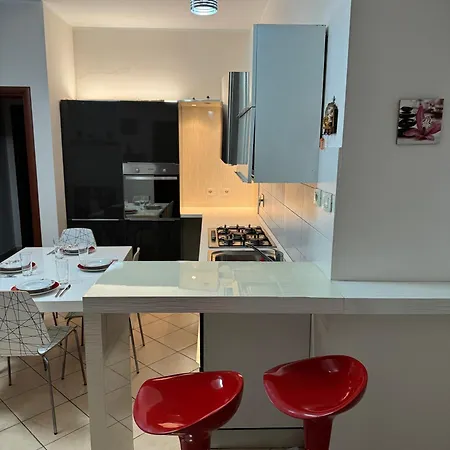 3 Bedrooms Apartment